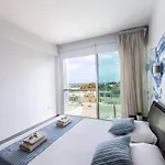 Coralli By Fig Tree Bay פרוטאראס