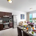 Coralli By Fig Tree Bay דירה