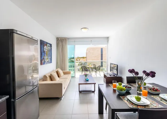 Coralli By Fig Tree Bay