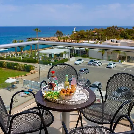 Coralli Spa By Fig Tree Bay Apartment Protaras