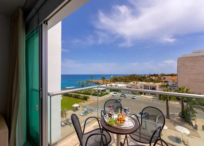 Coralli By Fig Tree Bay פרוטאראס