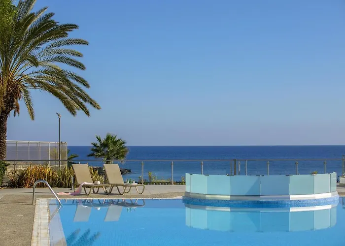 Coralli By Fig Tree Bay פרוטאראס